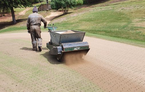 Aireación de greens y fairways