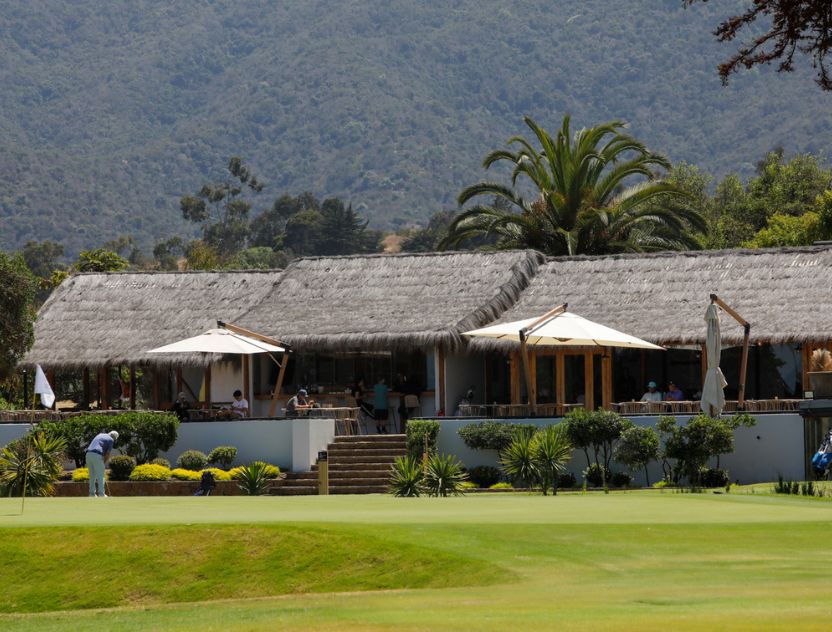 Socios invitados al ciclo de charlas de Actualidad Internacional